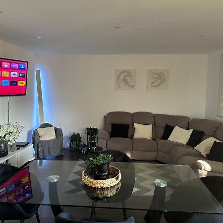 Location De Chambre Privee Dans Residence Securisee Privee,Parking Gratuit , 1 Minute Du Tramway, A 9 Minute Du Centre Ville, Accessible A Plusieurs Transports Ніцца Екстер'єр фото